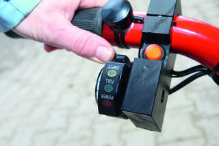 CAV_05_2010-Elektrokarre_Schubkarre_Misten_c110_04 (jpg)