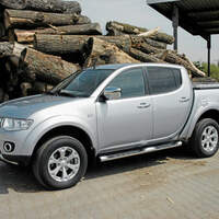 CAV 0911 Zugfahrzeuge perfektes Auto - Pick-up - Mitsubishi L200