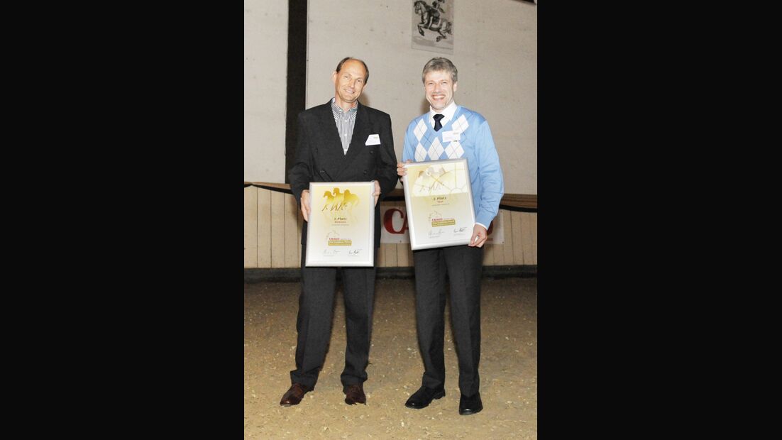 CAV Leserwahl 2012 Trophy Goldenes Pferdeanhänger