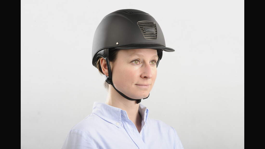 CAV Reithelmtest Kavalkade 1 (jpg)