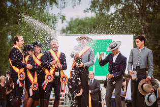 CAV WM Working Equitation Siegerehrung Sekt 2018
