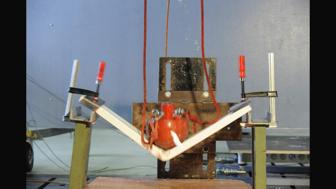 Cav Splittertest Zaun 2 (jpg)